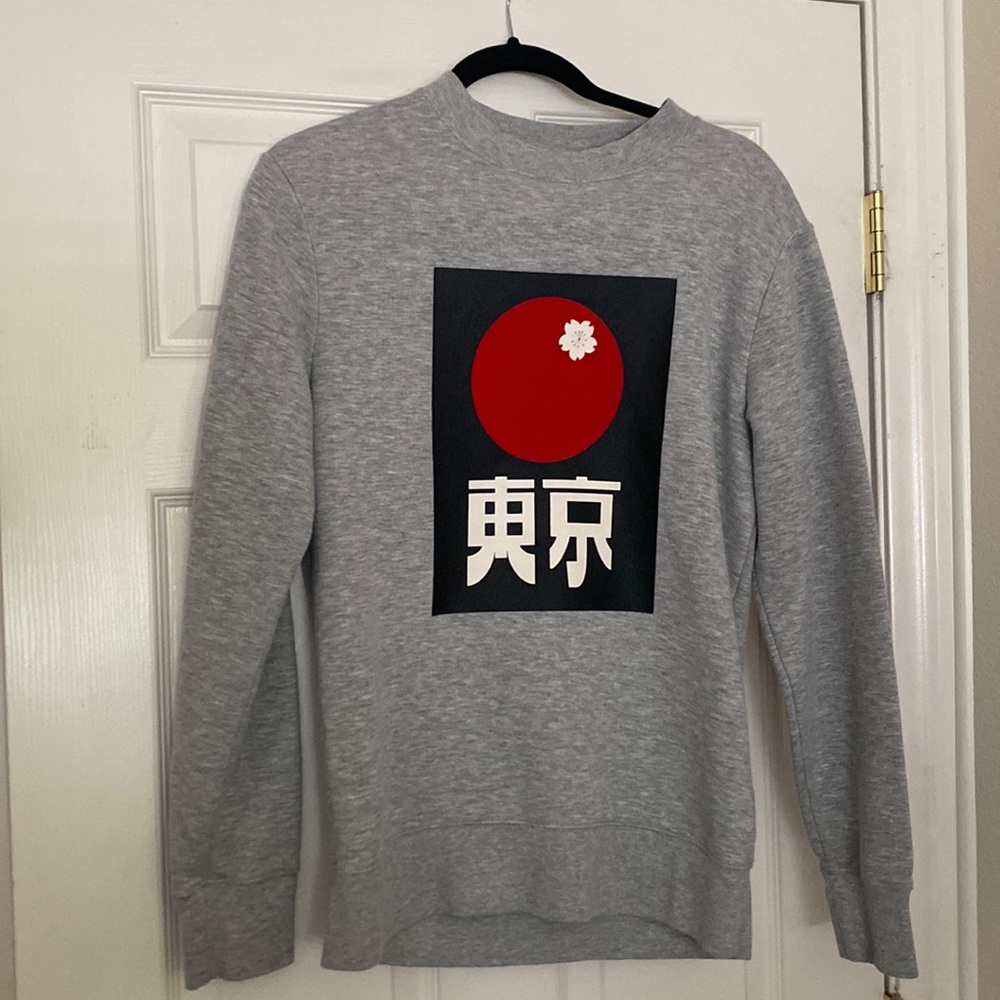 Men’s Tokyo Motif Graphic Crewneck